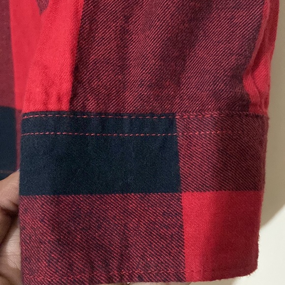 OLD NAVY CHECKS WOOLLEN BRUSHING COTTON SHIRT IN SIZE MEDIUM - Picture 3 of 5